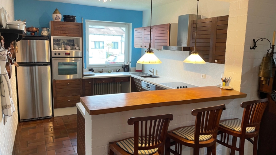 Das Einfamilienhaus der 1.000 Möglichkeiten mit ca. 573 m² Grund und idealer Süd-/Westausrichtung - Küche