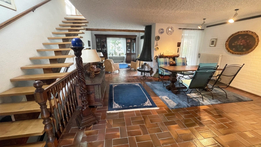 Das Einfamilienhaus der 1.000 Möglichkeiten mit ca. 573 m² Grund und idealer Süd-/Westausrichtung - Wohn-/Essbereich