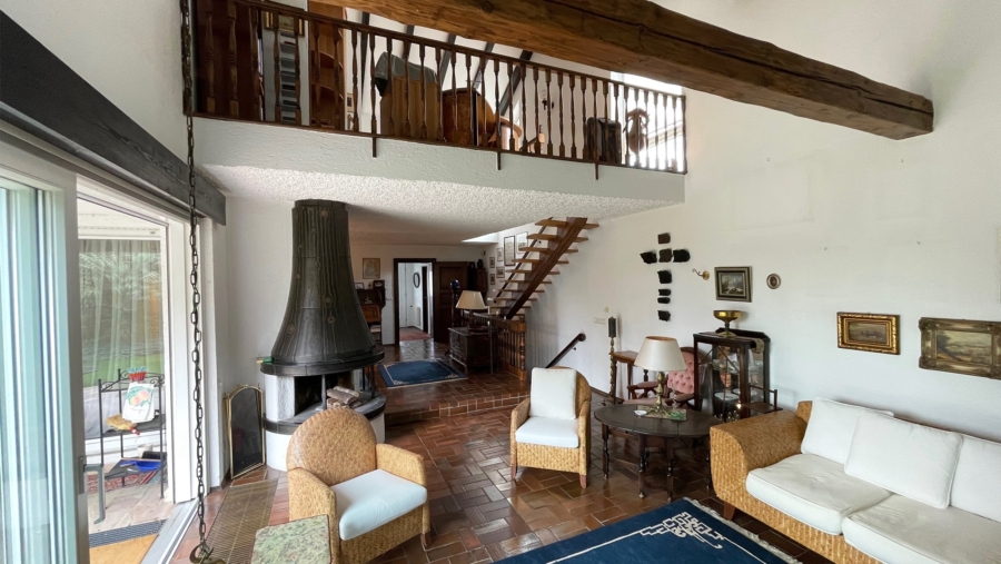 Das Einfamilienhaus der 1.000 Möglichkeiten mit ca. 573 m² Grund und idealer Süd-/Westausrichtung - Wohnbereich Ansicht 2