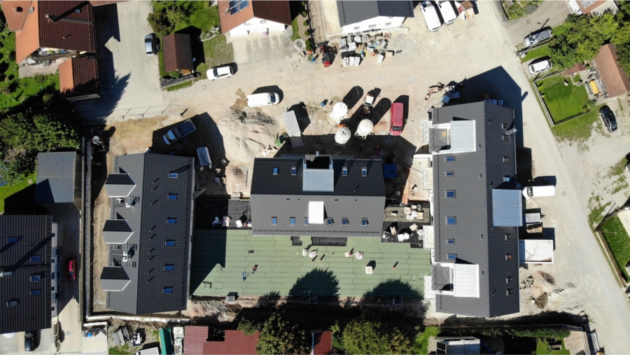 Modernes Neubau Reiheneckhaus mit ca.178 m² Wohnfläche, 5 Zimmern & 2 Bädern in Bestlage Alt-Finsing - Luftbild