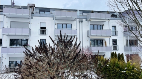 Topzustand! 3-Zimmer-Dachterrassenwohnung mit Einbauküche, TG-Stellplatz & idealer Südausrichtung, 84416 Taufkirchen, Dachgeschosswohnung