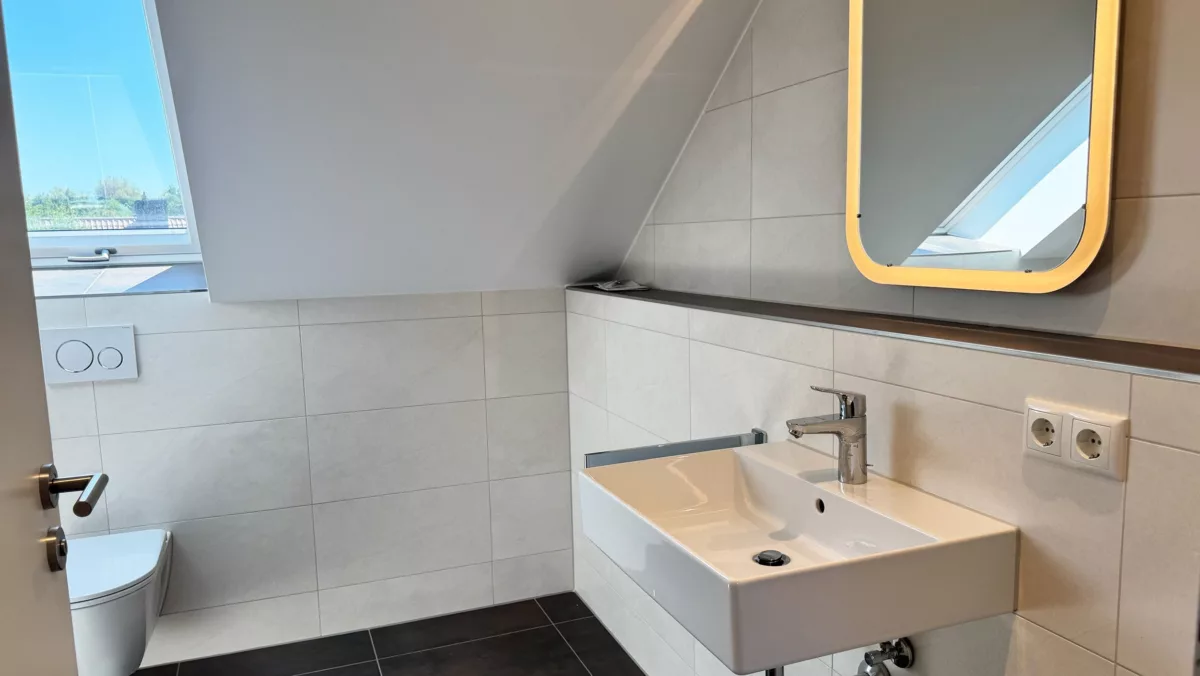 Badezimmer im Dachgeschoss