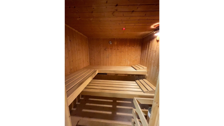 Top gepflegtes Reihenmittelhaus mit ca. 143,96 m² Wohnfläche, 2 Bädern und eingewachsenem Garten! - Sauna