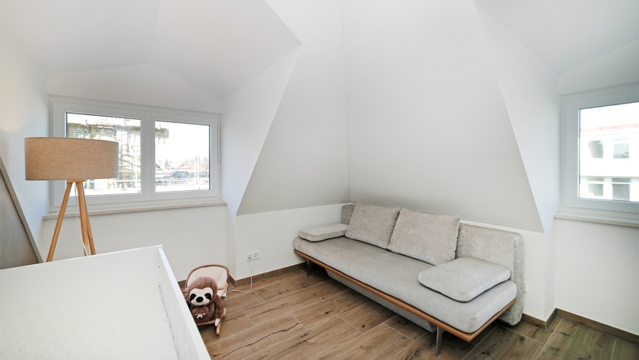 Absolute Rarität! Edle 3-Zimmer-Dachgeschosswohnung mit Luxusausstattung und großer Dachterrasse - Kinderzimmer