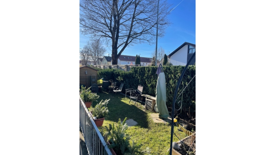 Top geschnittene 3-Zimmer-Eigentumswohnung mit Südbalkon & Gartenmitbenutzung in Alt-Poing - Gemeinschaftsgarten