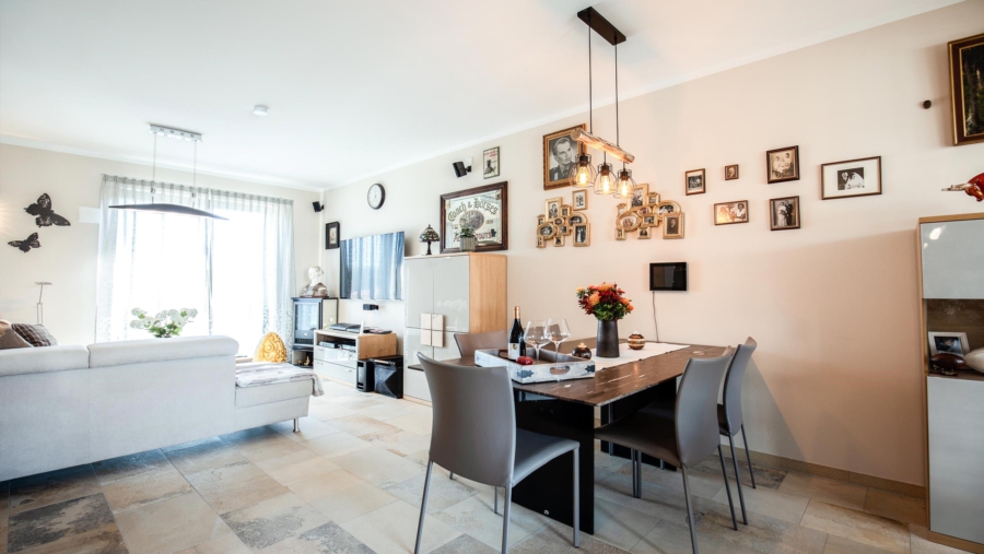 Eine Perle im Herzen von Erding! Edle Penthouse Wohnung mit 133 m² Wohnfläche & großer Dachterrasse - Wohn-/Essbereich