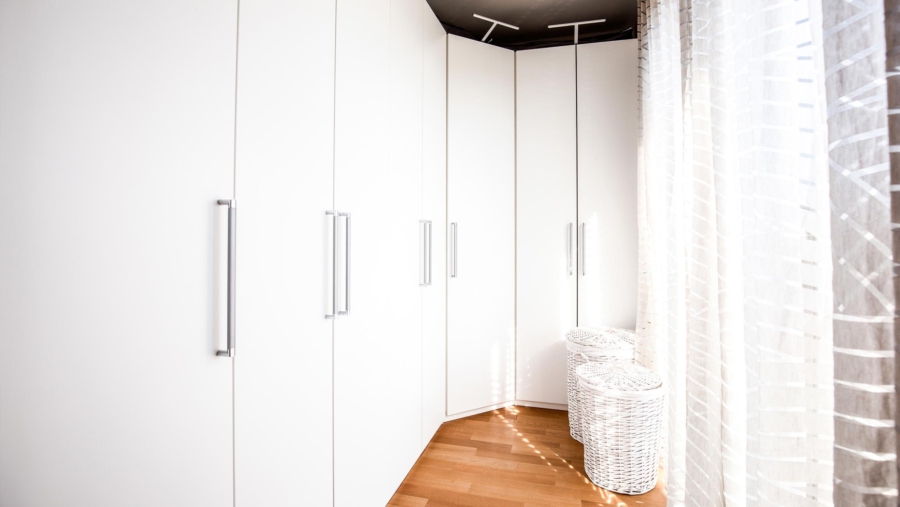 Eine Perle im Herzen von Erding! Edle Penthouse Wohnung mit 133 m² Wohnfläche & großer Dachterrasse - Ankleidezimmer