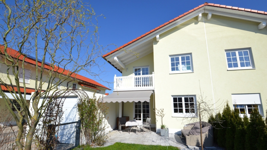 Juwel! Top gepflegte DHH mit viel Platz für die ganze Familie im idyllischen Moosinning-Eichenried - Ansicht 2 Garten