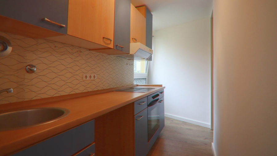 Top gepflegte 2-Zimmer-Wohnung im Herzen von Schwabing - Küche