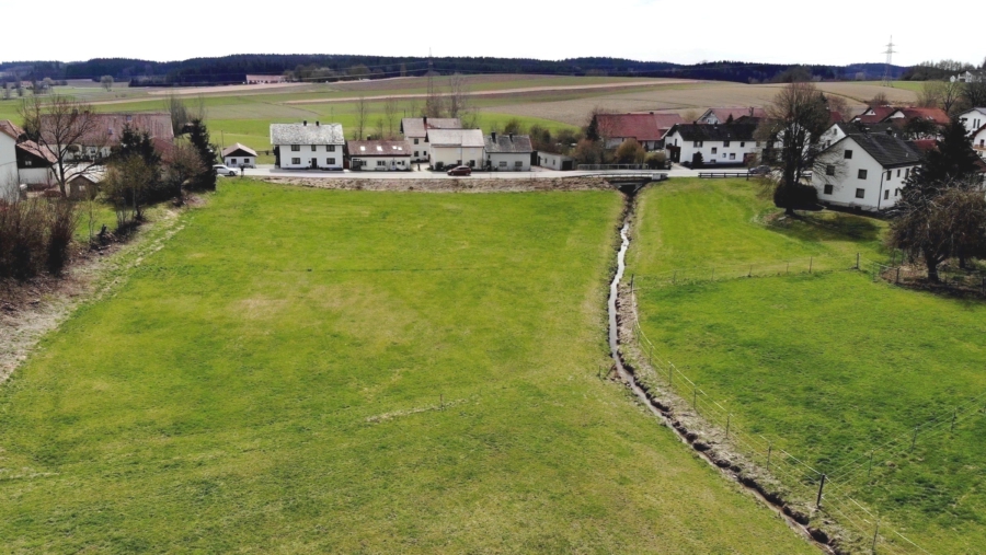 Baugrundstück für ein Nebengebäude (keine Wohnbebauung) in 84439 Steinkirchen bei Erding - Blickrichtung nach Süden