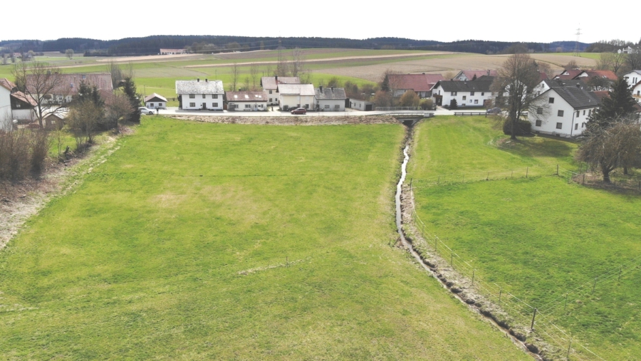 Kleines Juwel! Exklusives Baugrundstück für ein Einfamilienhaus in 84439 Hofstarring bei Erding - Blick nach Süden