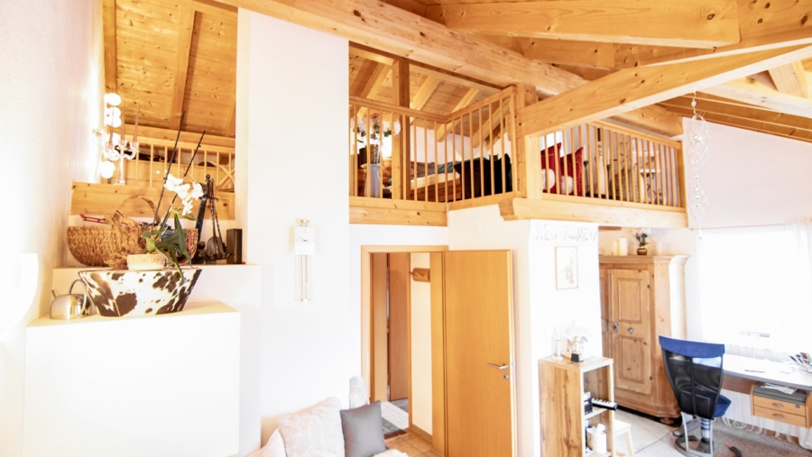 Liebevoll gestaltete & sehr gepflegte Doppelhaushälfte in absoluter Toplage in 83080 Oberaudorf-Agg - Galeriebereich