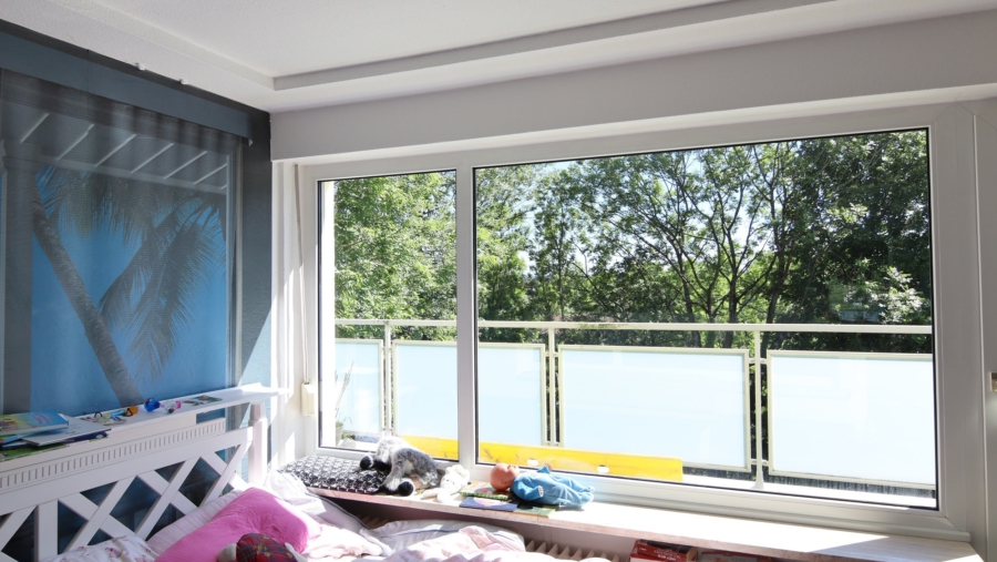 Erbpacht! Lichtdurchflutete 3-Zimmer-Dachterrassenwohnung mit unverbaubarem Blick ins Grüne - Schlafzimmer