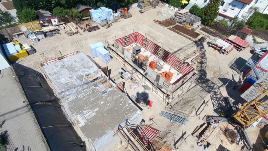 Modernes Familiendomizil! Exklusive Neubau Doppelhaushälfte in sehr ruhiger Wohnlage zu vergeben! - Bauphase