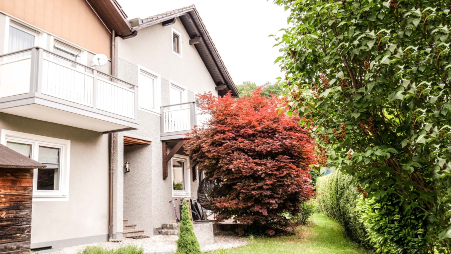 Traumhaft schöne 4-Zimmer-Gartenwohnung im Zentrum von Wartenberg zu vergeben! - Außenansicht