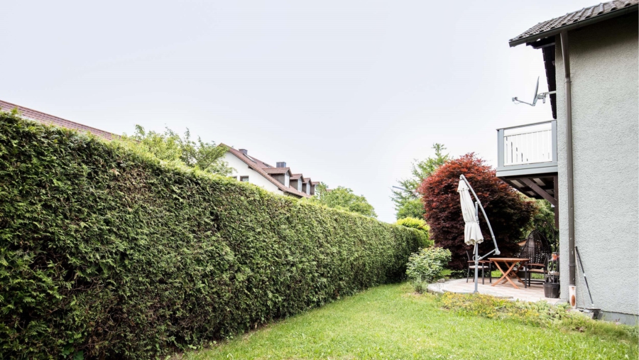 Traumhaft schöne 4-Zimmer-Gartenwohnung im Zentrum von Wartenberg zu vergeben! - Garten