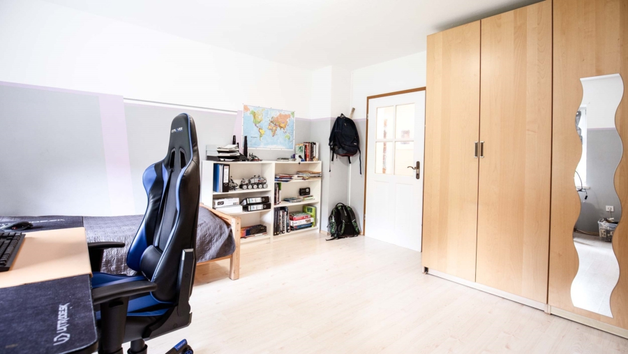 Traumhaft schöne 4-Zimmer-Gartenwohnung im Zentrum von Wartenberg zu vergeben! - Kinderzimmer