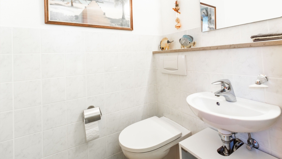 Ihr neues Zuhause mit viel Platz! Wunderschönes Reihenmittelhaus mit traumhaften Südgarten! - Gäste WC